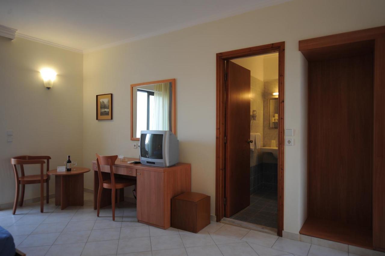 Golden View Studios Lindos  Luaran gambar